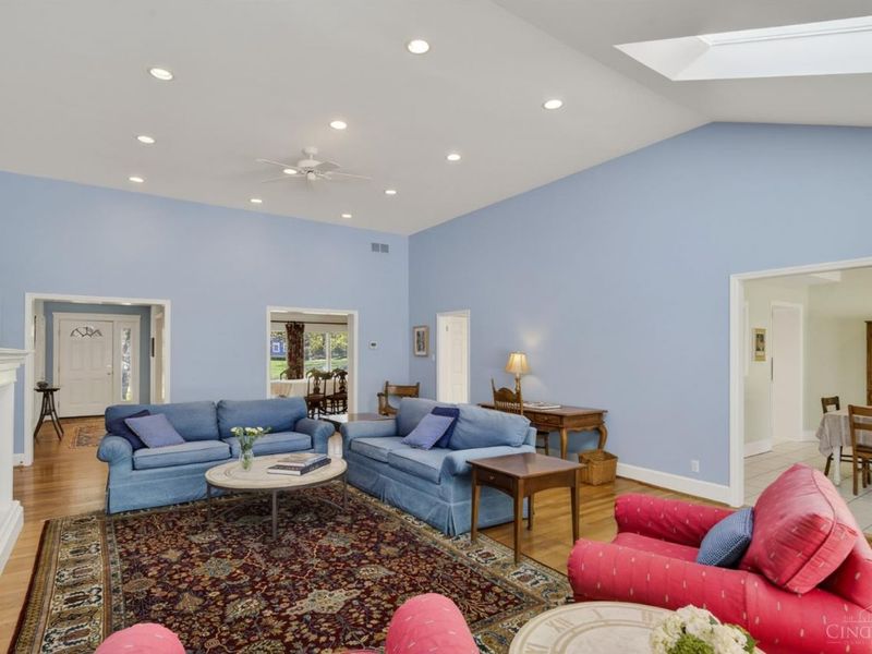 6625 N Clippinger Drive, Indian Hill, OH 45243 Photo 17