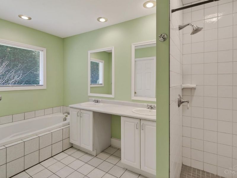 6625 N Clippinger Drive, Indian Hill, OH 45243 Photo 31