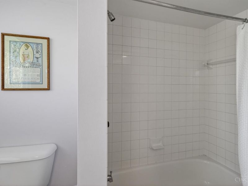 6625 N Clippinger Drive, Indian Hill, OH 45243 Photo 38