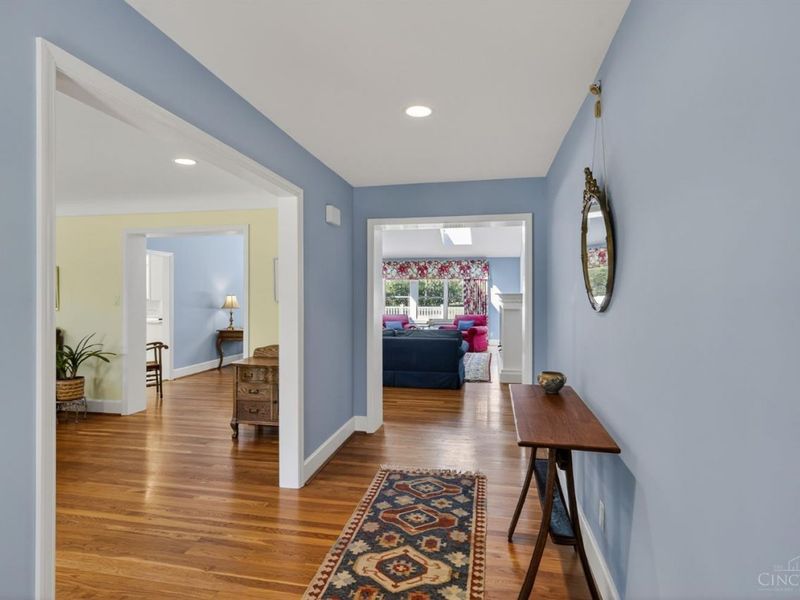 6625 N Clippinger Drive, Indian Hill, OH 45243 Photo 6