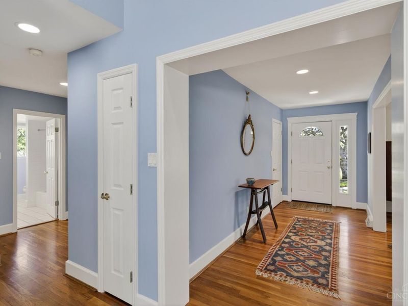 6625 N Clippinger Drive, Indian Hill, OH 45243 Photo 8