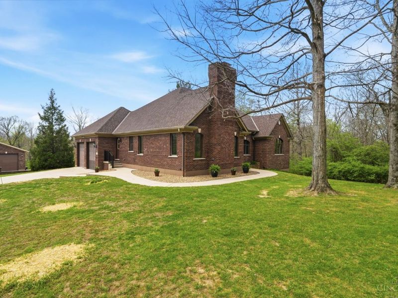 5739 Squirrelsnest Lane, Colerain Township, OH 45252 Photo 12