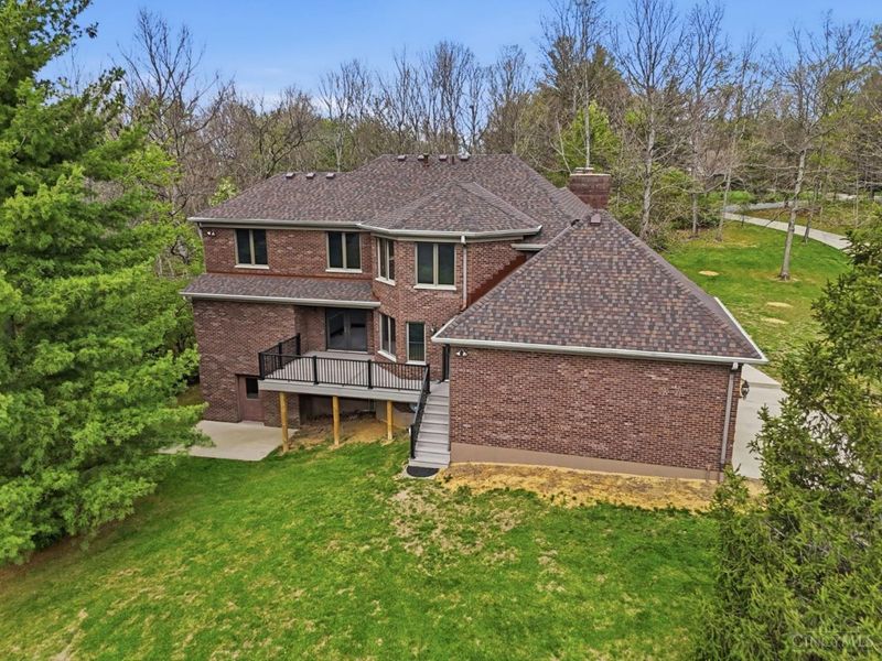 5739 Squirrelsnest Lane, Colerain Township, OH 45252 Photo 3