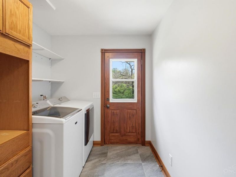 5739 Squirrelsnest Lane, Cincinnati, OH 45252 Photo 32