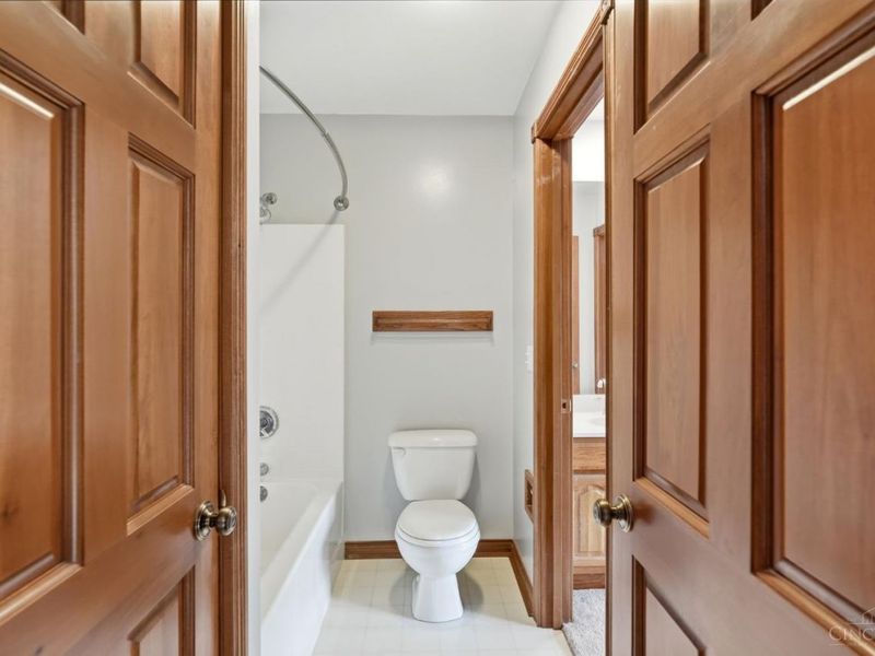 5739 Squirrelsnest Lane, Colerain Township, OH 45252 Photo 48