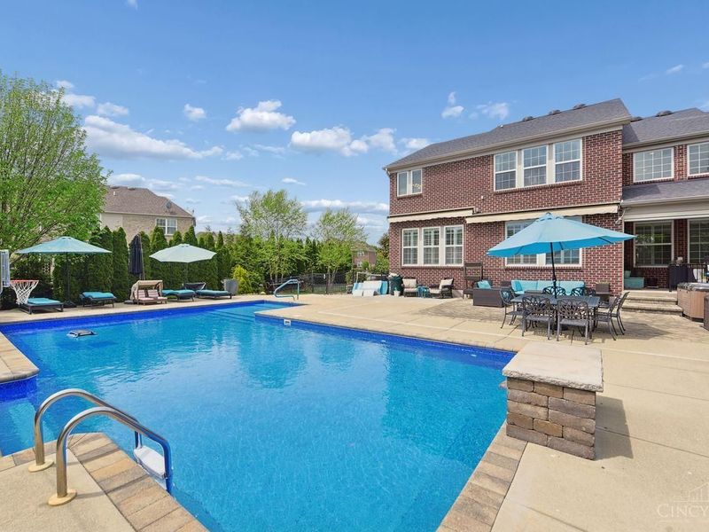 7242 Clawson Court, West Chester, OH 45069 Photo 3