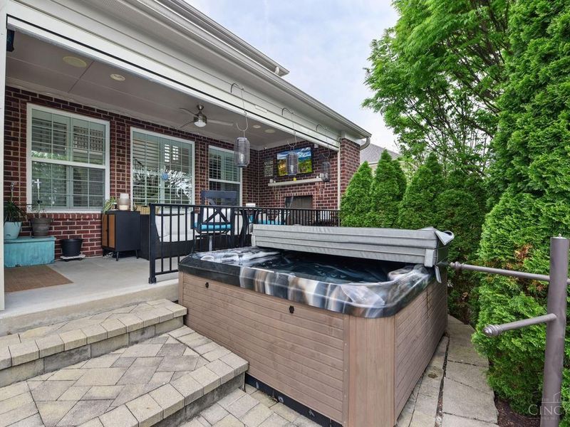 7242 Clawson Court, West Chester, OH 45069 Photo 4