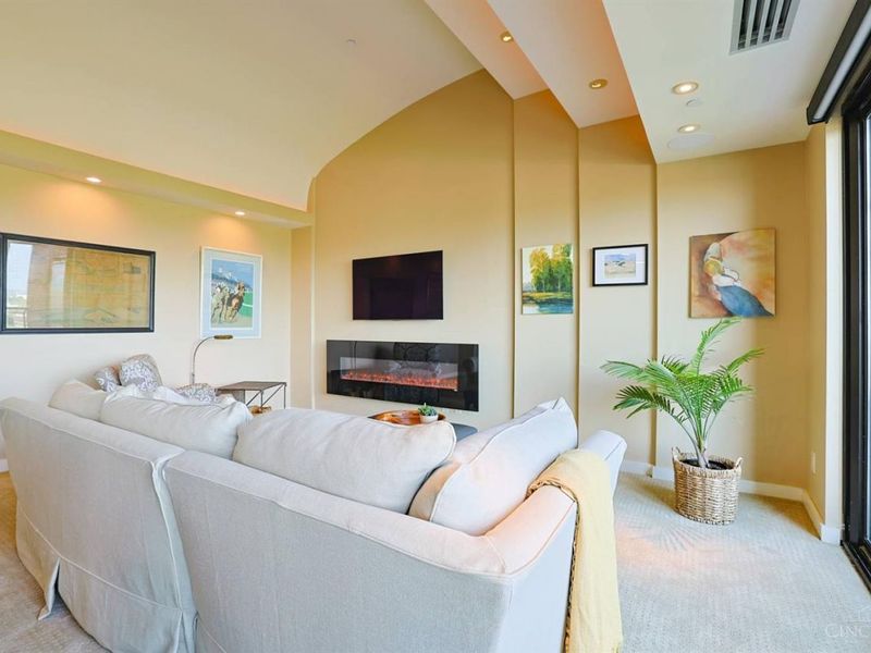 2121 Alpine Place, Unit 1501, Cincinnati, OH 45206 Photo 11