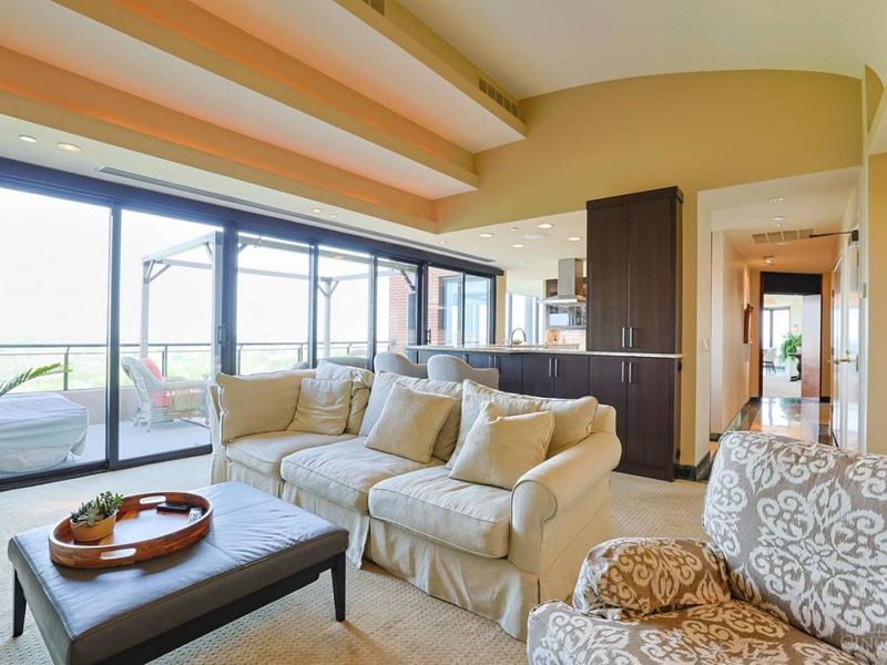 2121 Alpine Place, Unit 1501, Cincinnati, OH 45206 Photo 13