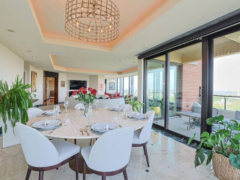 2121 Alpine Place, Unit 1501, Cincinnati, OH 45206 Photo 17