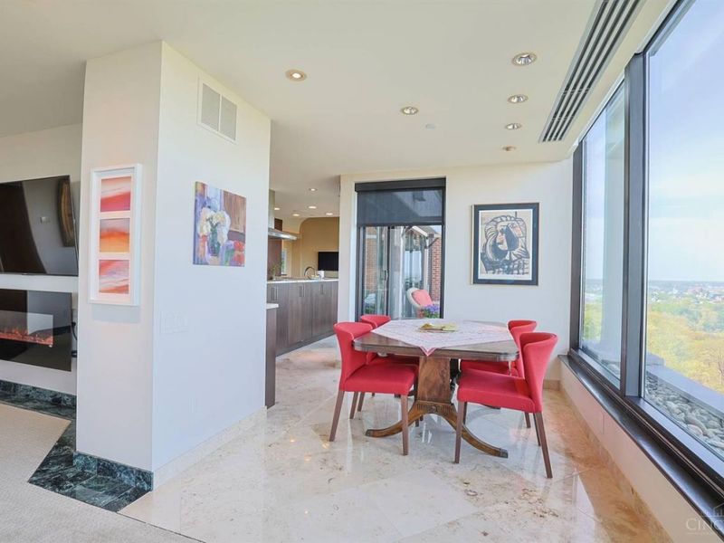 2121 Alpine Place, Unit 1501, Cincinnati, OH 45206 Photo 24