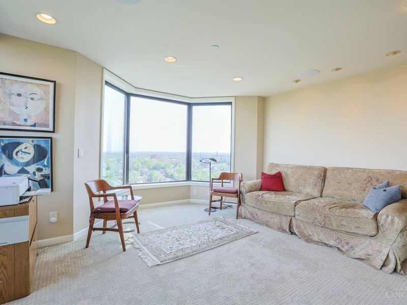 2121 Alpine Place, Unit 1501, Cincinnati, OH 45206 Photo 37