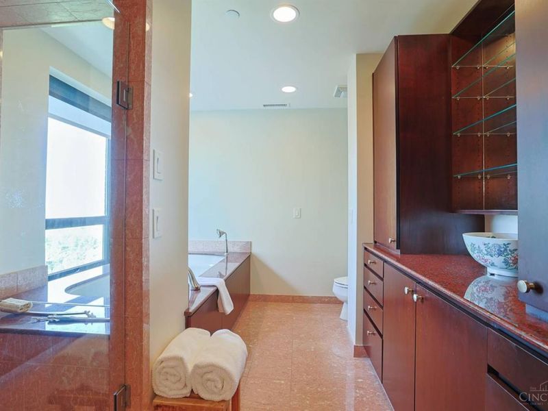 2121 Alpine Place, Unit 1501, Cincinnati, OH 45206 Photo 49