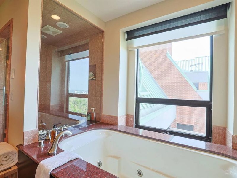 2121 Alpine Place, Unit 1501, Cincinnati, OH 45206 Photo 50