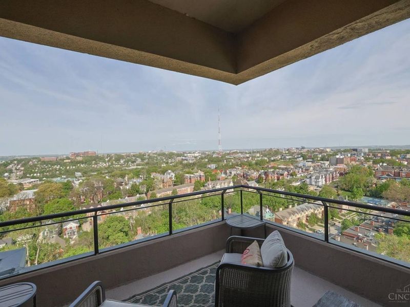2121 Alpine Place, Unit 1501, Cincinnati, OH 45206 Photo 57