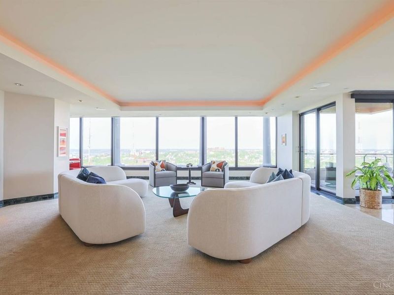 2121 Alpine Place, Unit 1501, Cincinnati, OH 45206 Photo 7