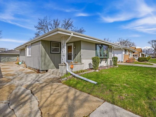 4901 N 104th STREET, Milwaukee, WI 53225