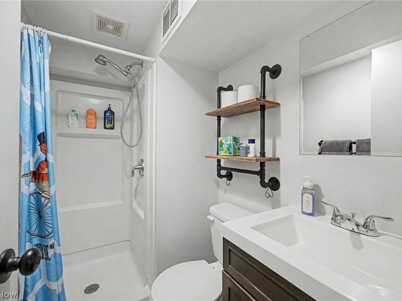 38346 Dolores Drive , Eastlake, OH 44095 Photo 22