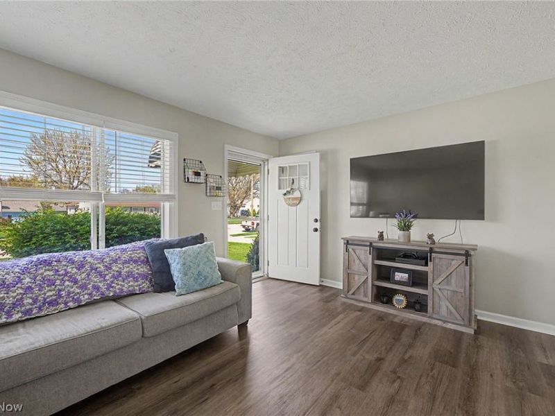 38346 Dolores Drive , Eastlake, OH 44095 Photo 3