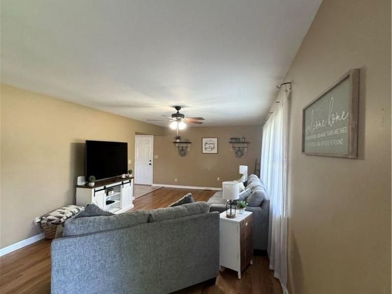 3800 Sterling Dr, Franklin Township, OH 45005 Photo 5