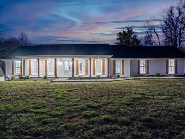 644 Highway 13 , Cunningham, TN 37052