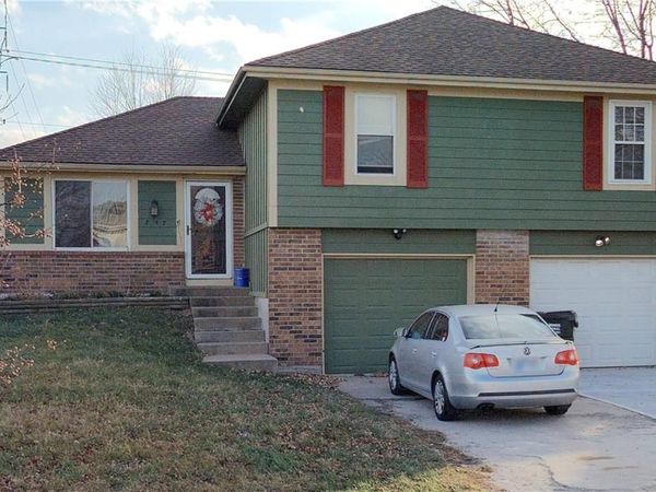 847 E Pinewood Street, Gardner, KS 66030