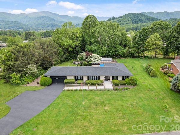 225 Valley View Terrace , Waynesville, NC 28786