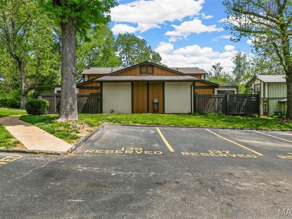 11166 Whispering Oaks Drive, Unincorporated, MO 63136