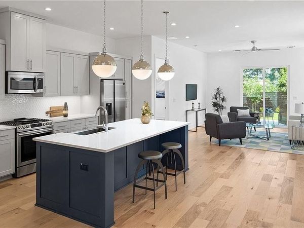 6321 Keegans DR , Austin, TX 78724