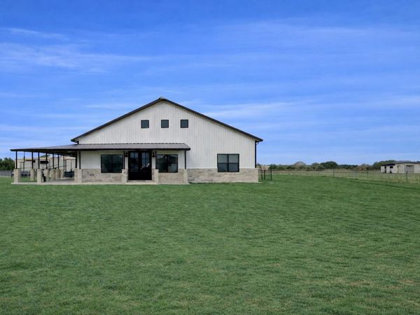 171 Lila LN, Bertram, TX 78605