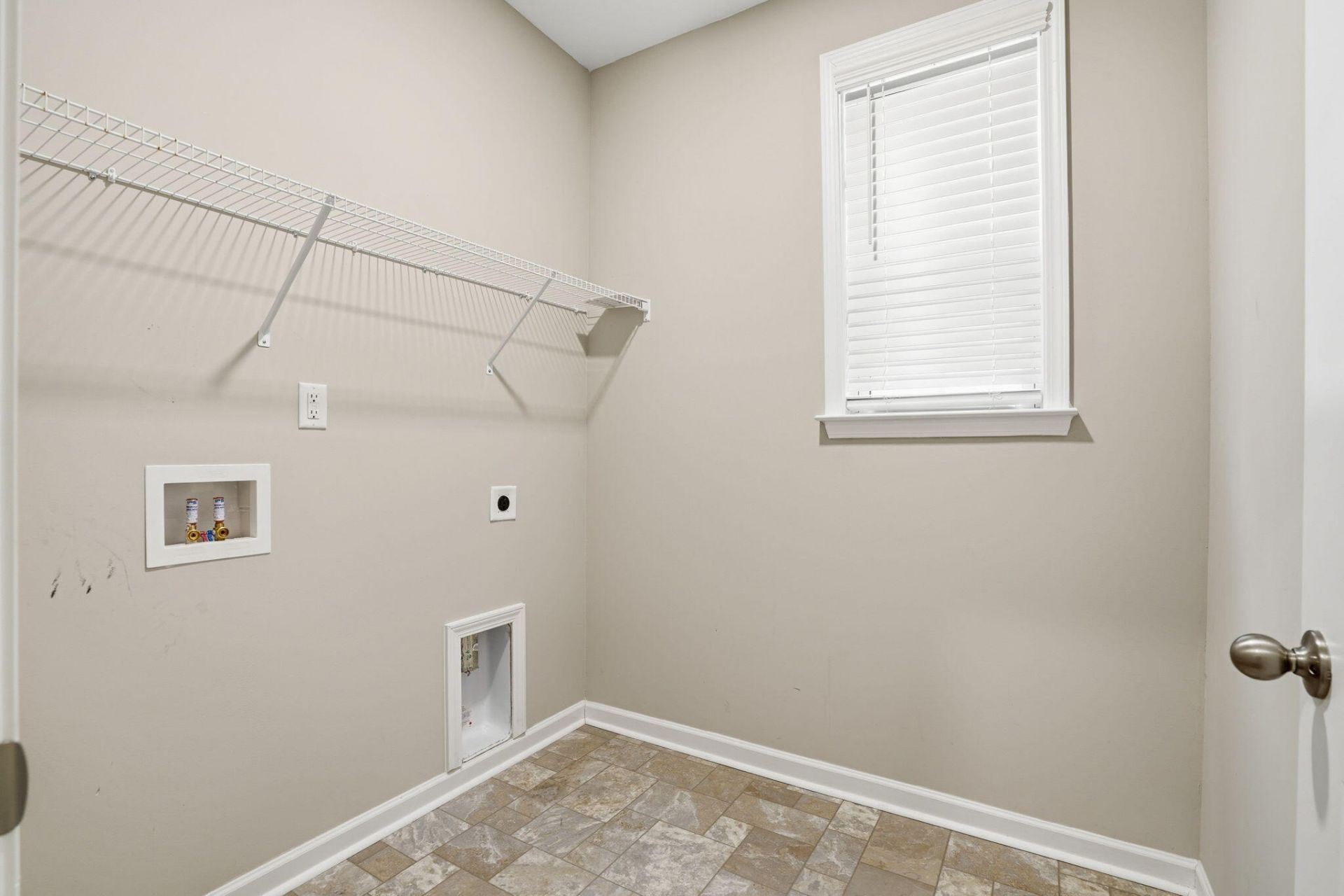 3811 Grateful Road Photo 18