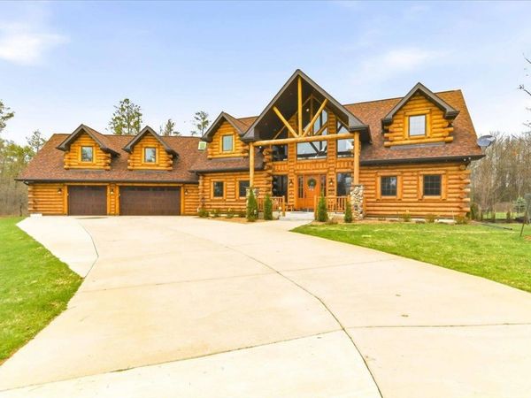 945 N Walden Way, Nekoosa, WI 54457