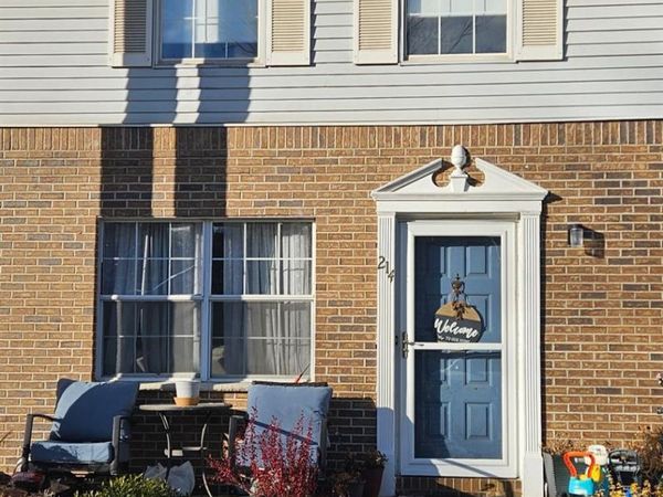 214 Gambocz Court , Monmouth Junction, NJ 08852