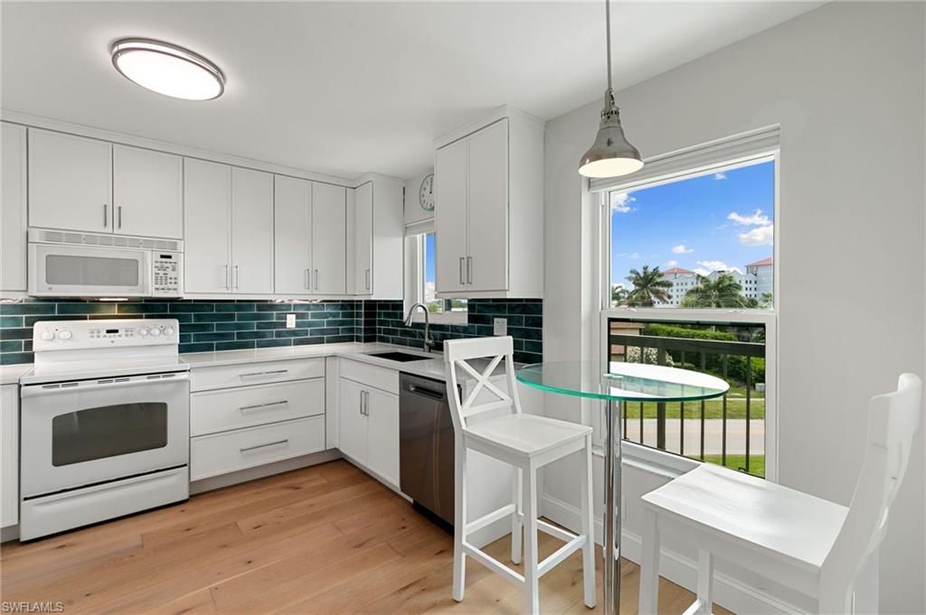 730 W Elkcam Cir, Unit 404, Marco Island, FL 34145 Photo