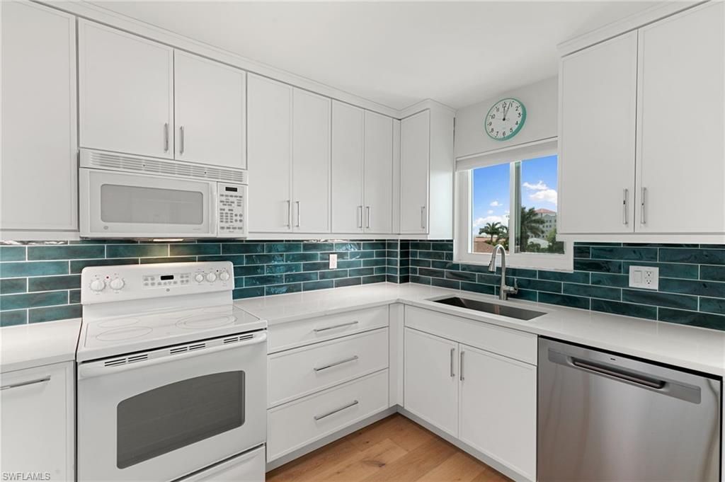 730 W Elkcam Cir, Unit 404, Marco Island, FL 34145 Photo