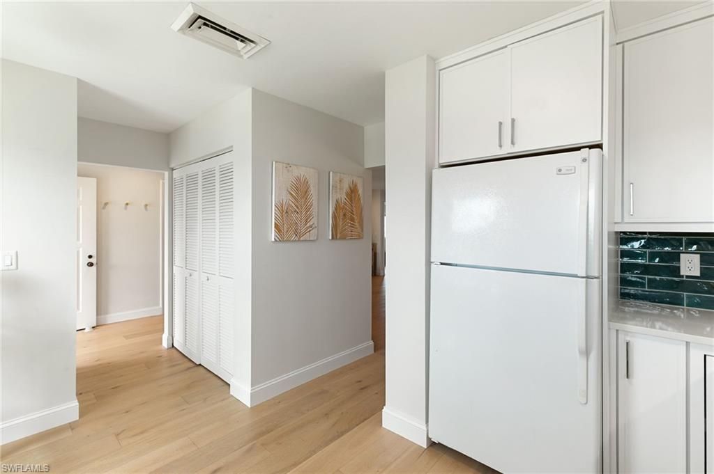 730 W Elkcam Cir, Unit 404, Marco Island, FL 34145 Photo