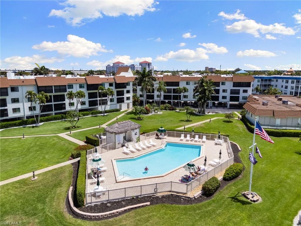 730 W Elkcam Cir, Unit 404, Marco Island, FL 34145 Photo