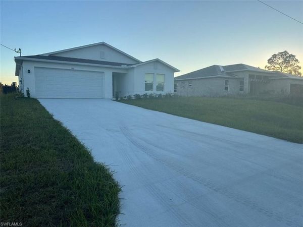 1144 Ebert ST E, LEHIGH ACRES, FL 33974