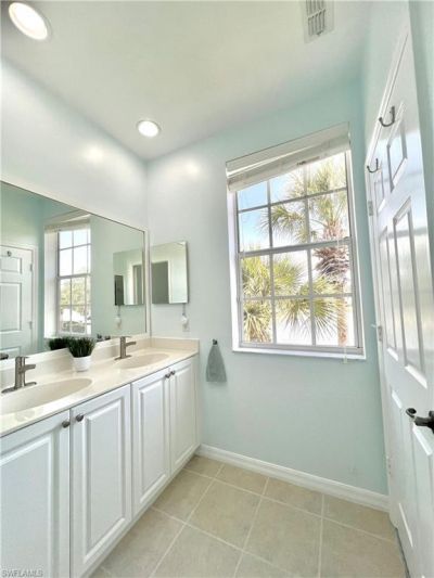 3264 Amanda Ln , Unit 4, Naples, FL 34109 Photo