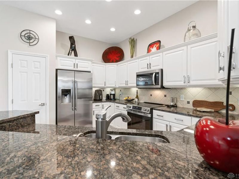 697 Legendary Way, Centerville, OH 45458 Photo 7