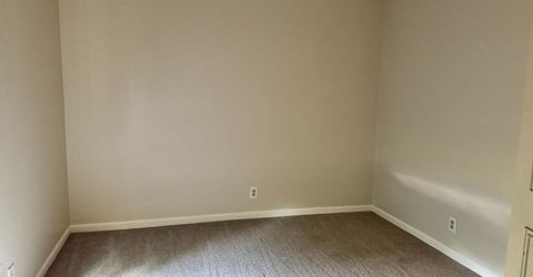 2791 Bradshaw Rd, Sacramento, CA 95827 Photo