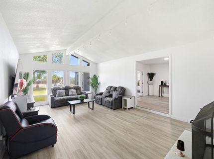 12301 E Jahant Rd, Acampo, CA 95220 Photo