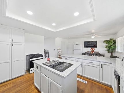 12301 E Jahant Rd, Acampo, CA 95220 Photo