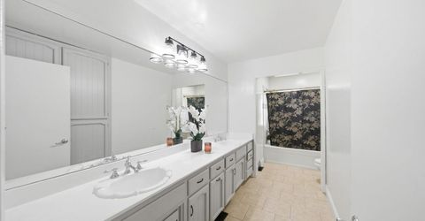 12301 E Jahant Rd, Acampo, CA 95220 Photo