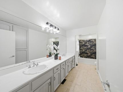 12301 E Jahant Rd, Acampo, CA 95220 Photo