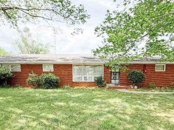 482 Glen Lily Road , Bowling Green, KY 42101