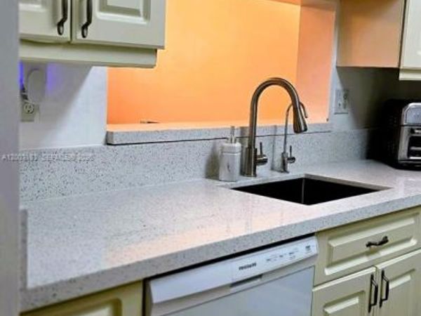 10835 SW 112th Ave , Unit 106, Miami, FL 33176