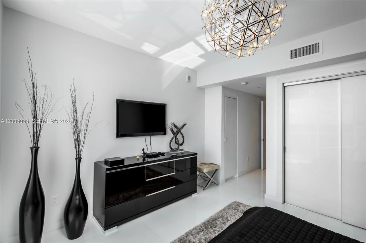 2711 S Ocean Dr , Unit 2304, Hollywood, FL 33019 Photo