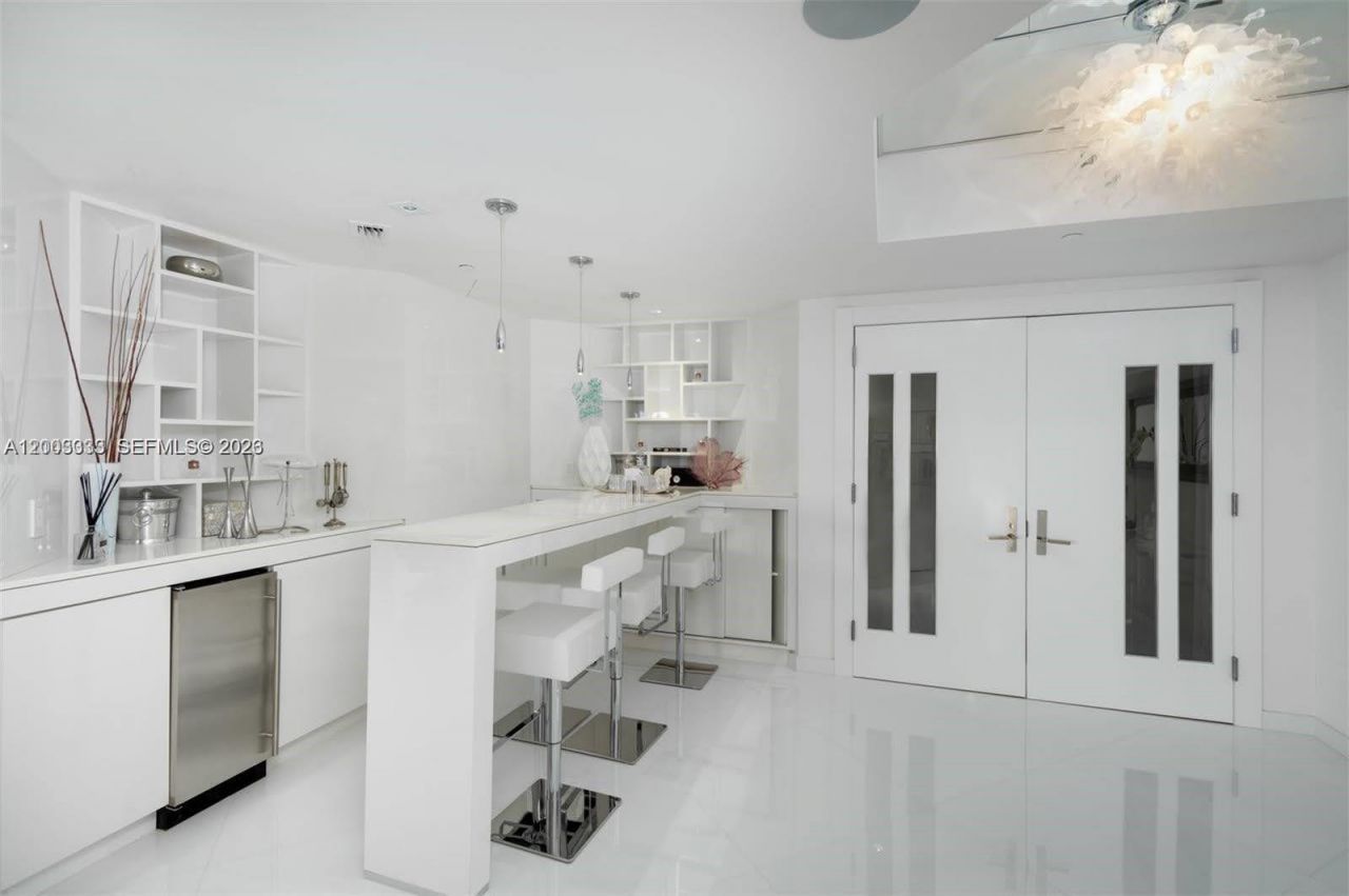 2711 S Ocean Dr , Unit 2304, Hollywood, FL 33019 Photo