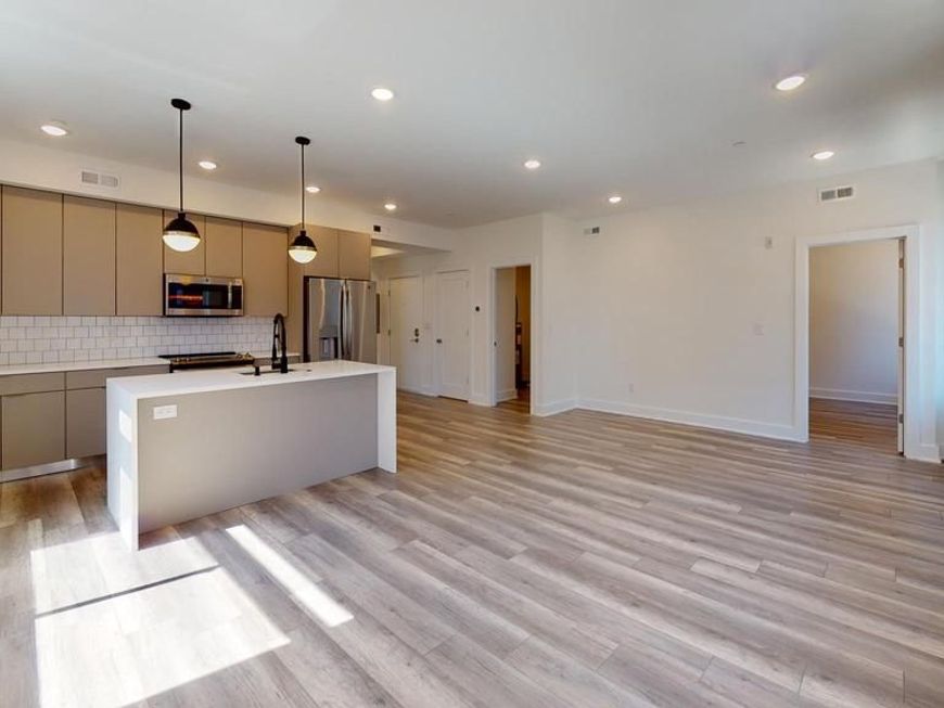 812 N 16th Street, Unit 7, Philadelphia, PA 19130 Main Photo